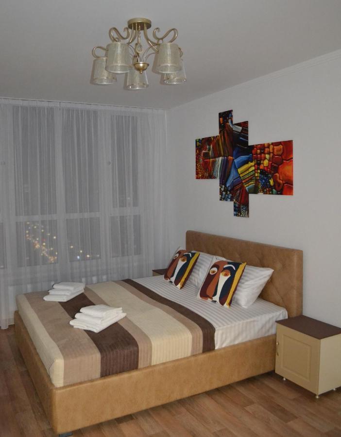 In The Sky Apartment Kiev Dış mekan fotoğraf